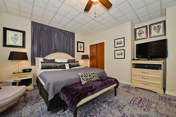 Suite - SureStay Collection by Best Western Genetti Hotel Williamsport