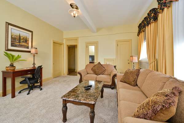 Suite - SureStay Collection by Best Western Genetti Hotel Williamsport