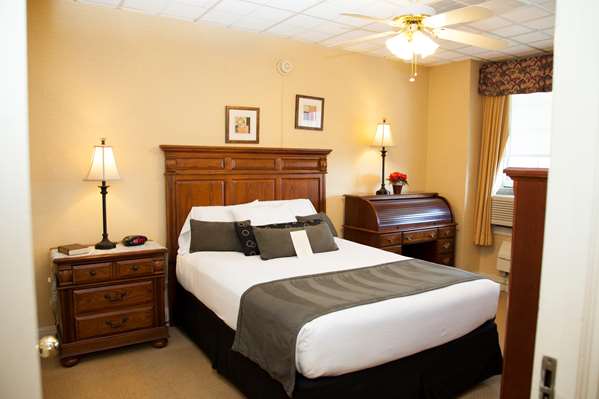 Suite - SureStay Collection by Best Western Genetti Hotel Williamsport