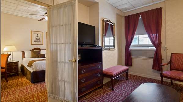 Suite - SureStay Collection by Best Western Genetti Hotel Williamsport
