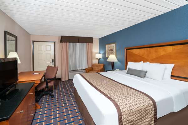  - Baymont Inn & Suites Knoxville - I-75, Exit 110