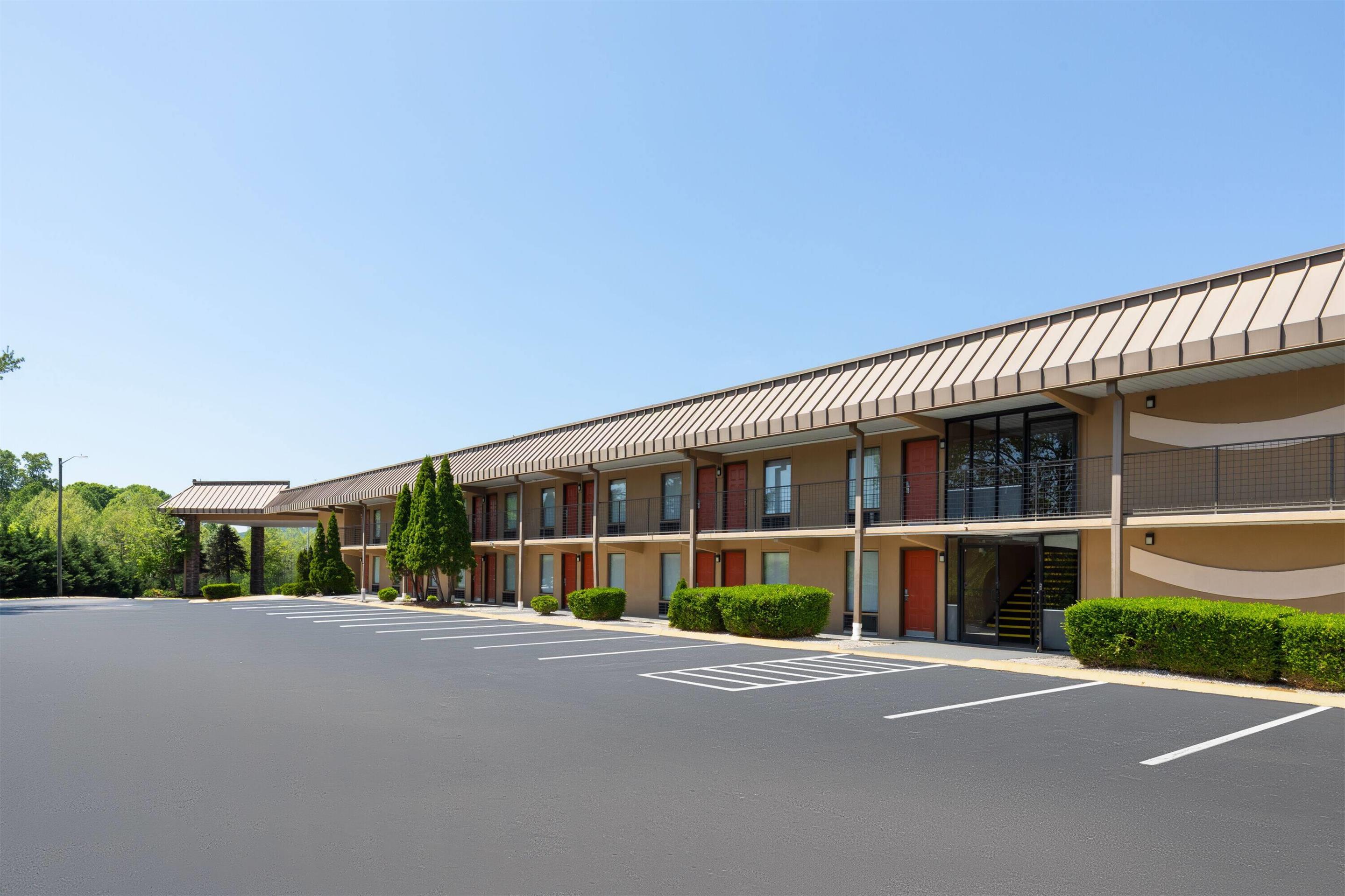 Exterior | Baymont by Wyndham Knoxville I-75
