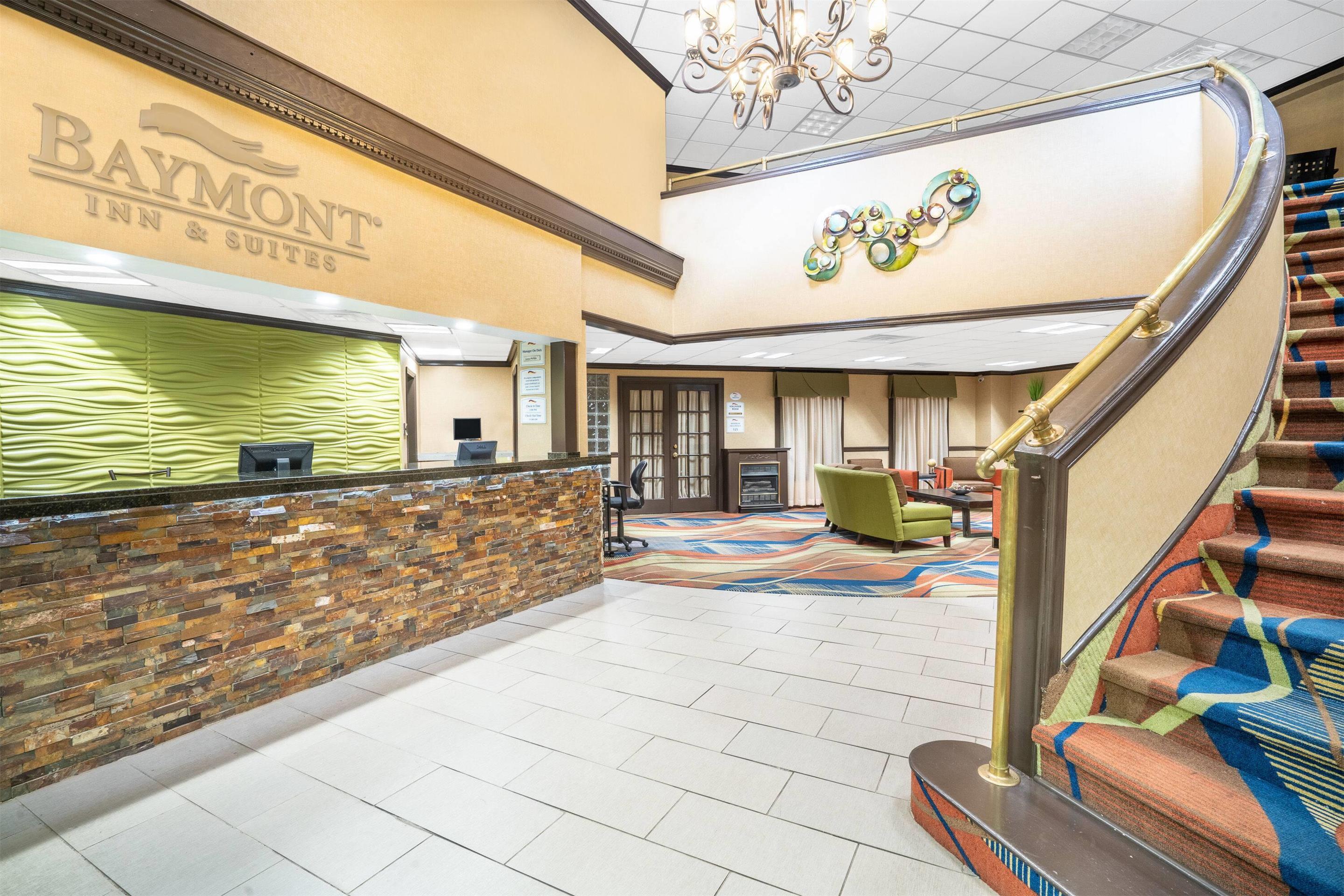 Lobby | Baymont by Wyndham Knoxville I-75