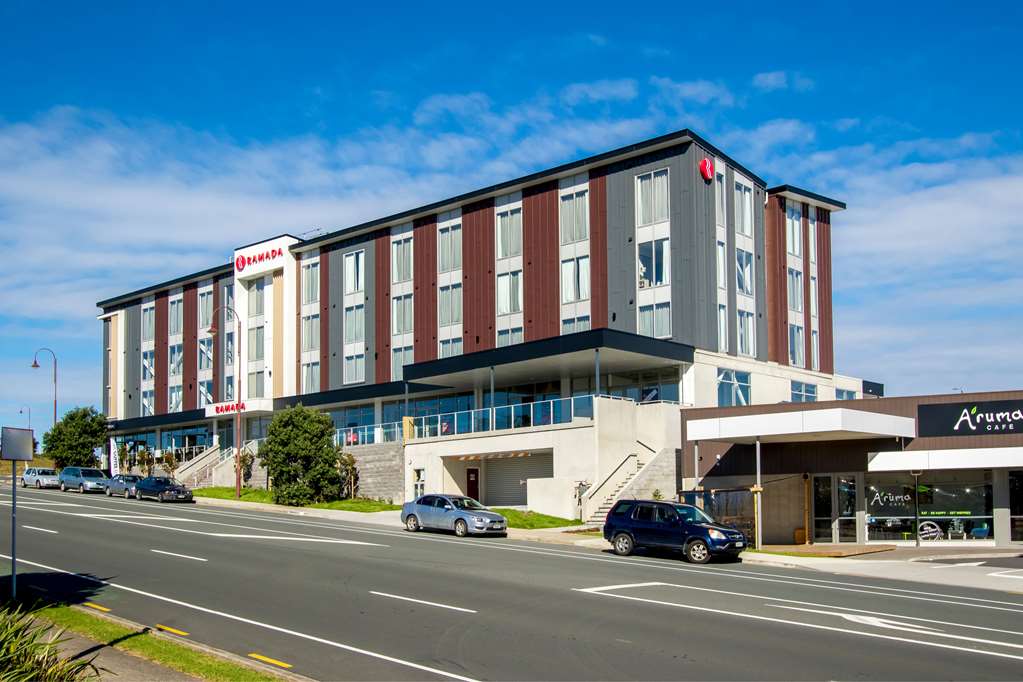 Ramada Suites Albany, Auckland