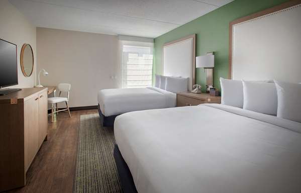  - Hayes Street Hotel West End Nashville - I-40 & I-65, Exit 209