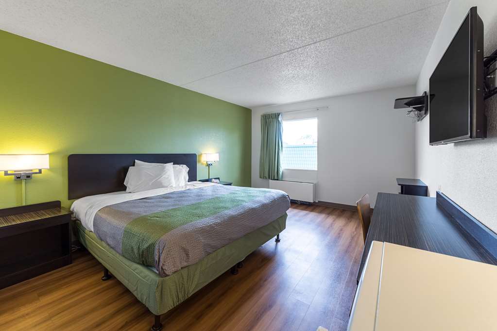 MOTEL 6 WARMINSTER, PA-guestroom-Guest Room,On-Site.jpg