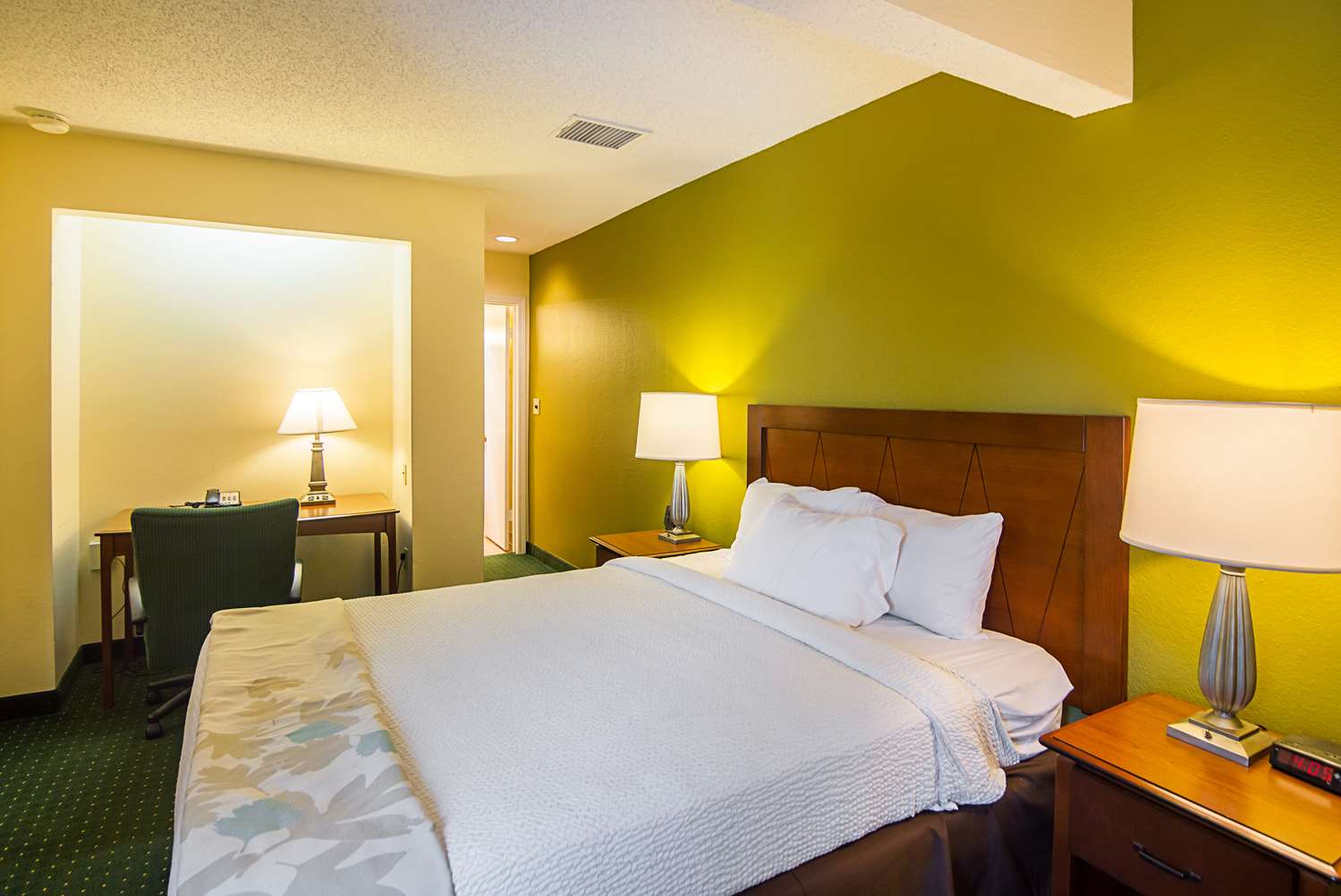 Studio 6 Extended Stay Hotel Tyler, TX See Discounts