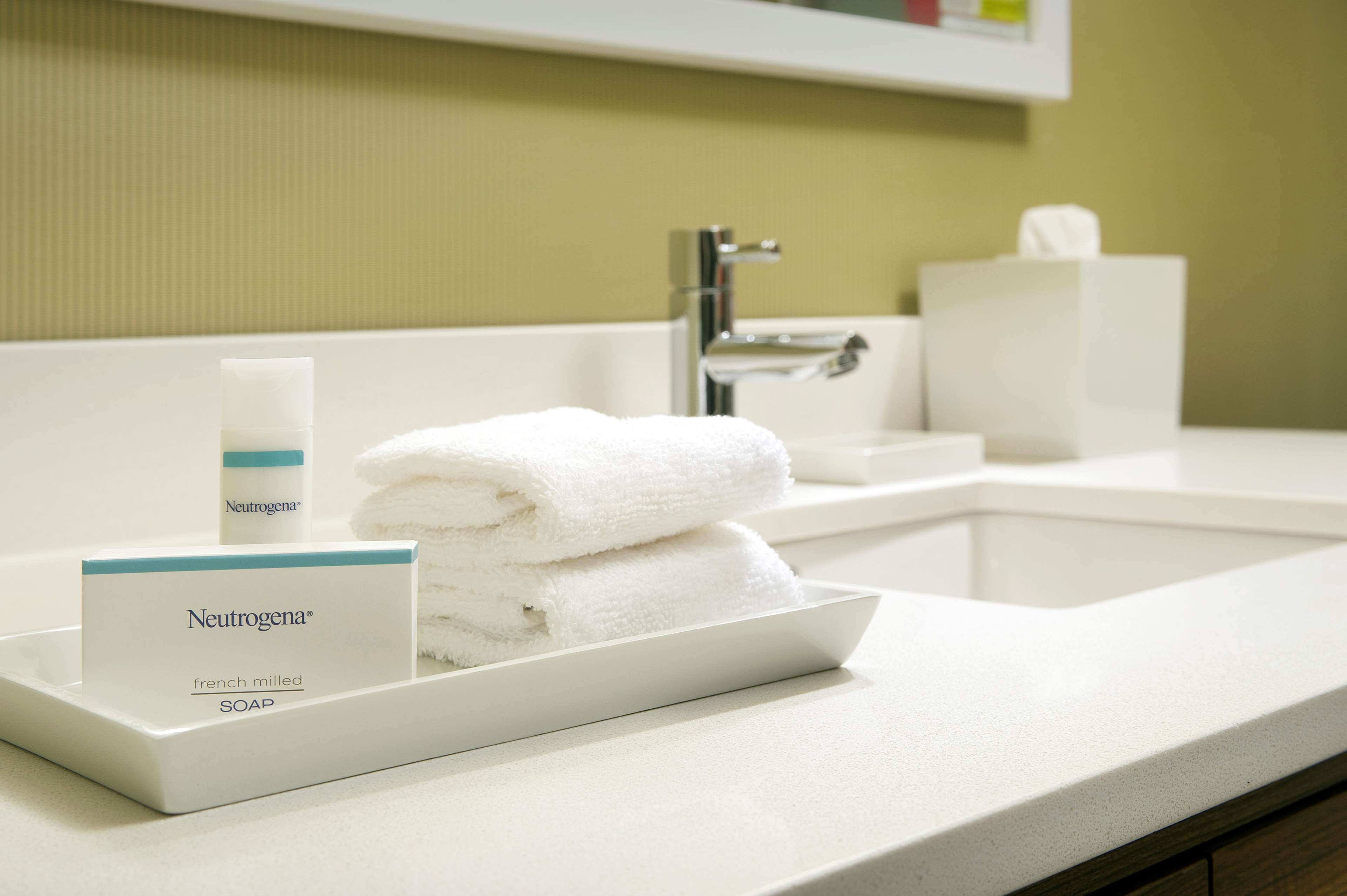 Home2 Suites by Hilton Murfreesboro Room Type - 1 KING STUDIO SUITE NOSMOK