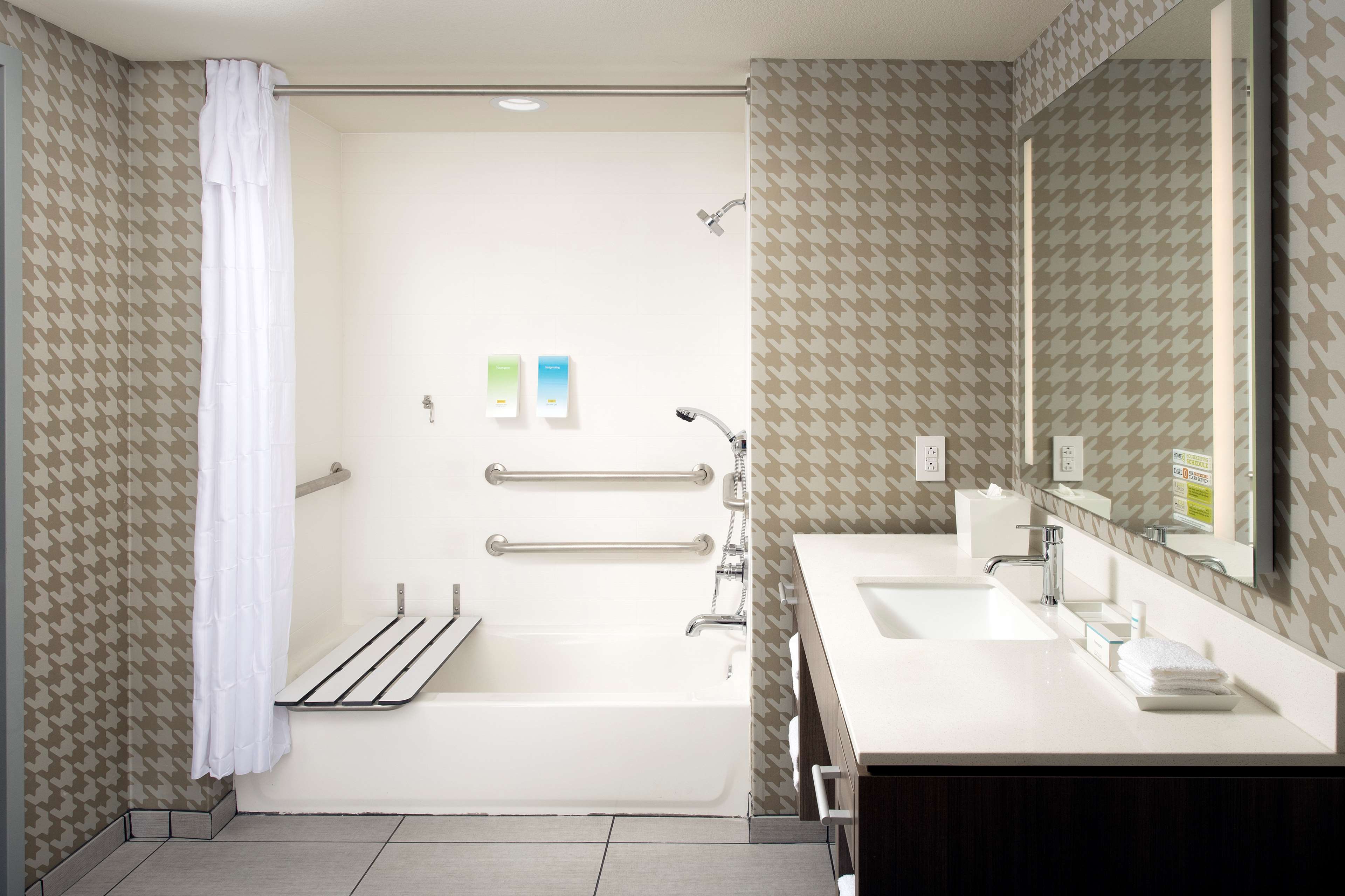 Home2 Suites by Hilton Murfreesboro Room Type - 1KG ACC TUB STUDIO NONSMOK