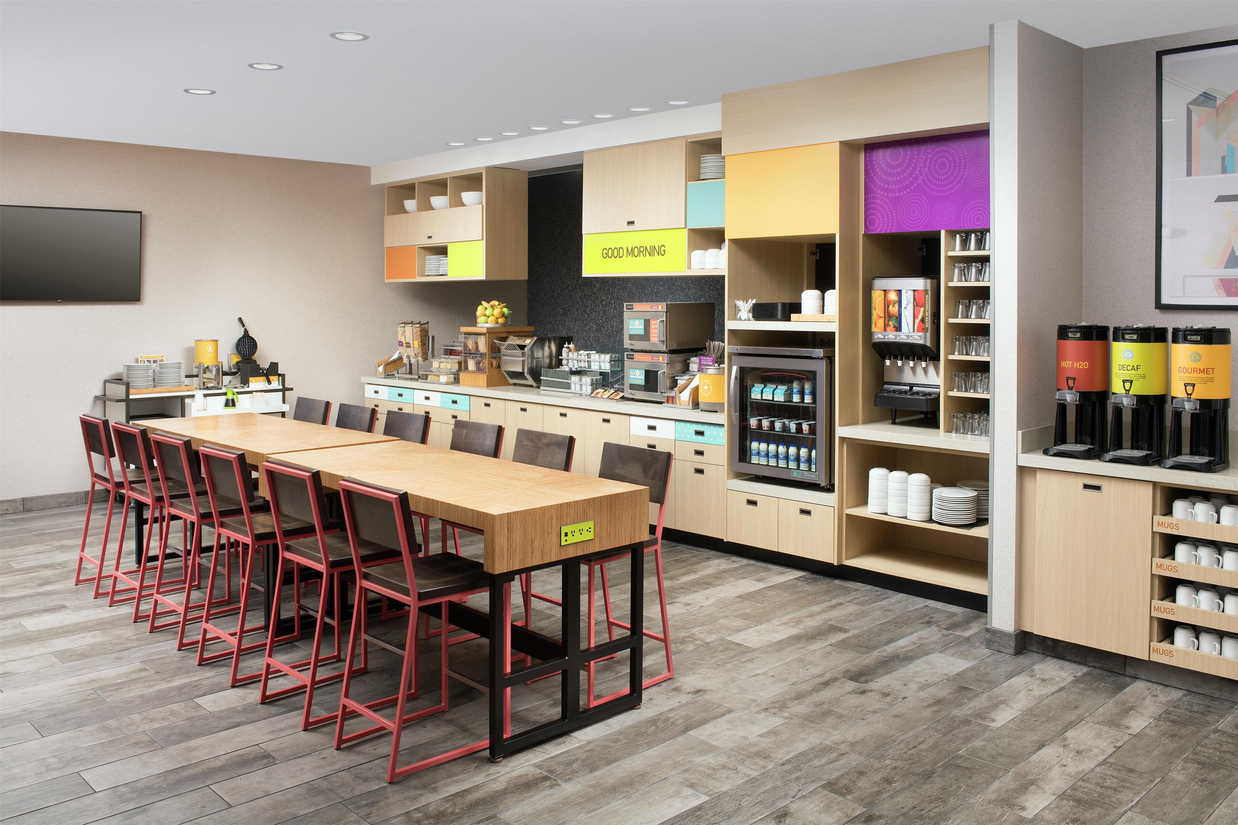 Breakfast Area | Home2 Suites by Hilton Murfreesboro