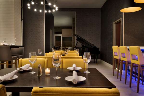 Bar - Hilton Garden Inn Times Square South New York