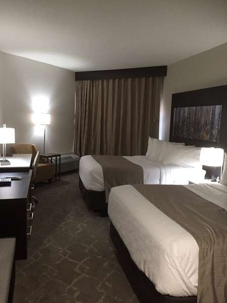 2 Queen Beds, Non-Smoking, Balcony, View, Microwave And Refrigerator