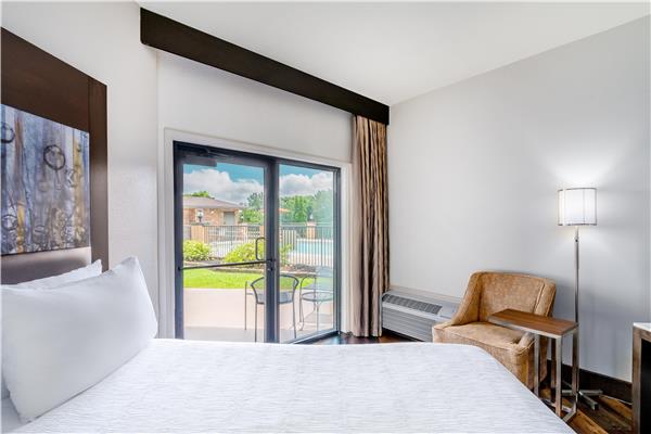 2 Queen Beds, Non-Smoking, Balcony, View, Microwave And Refrigerator