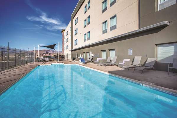 Pool - La Quinta Inn & Suites La Verkin
