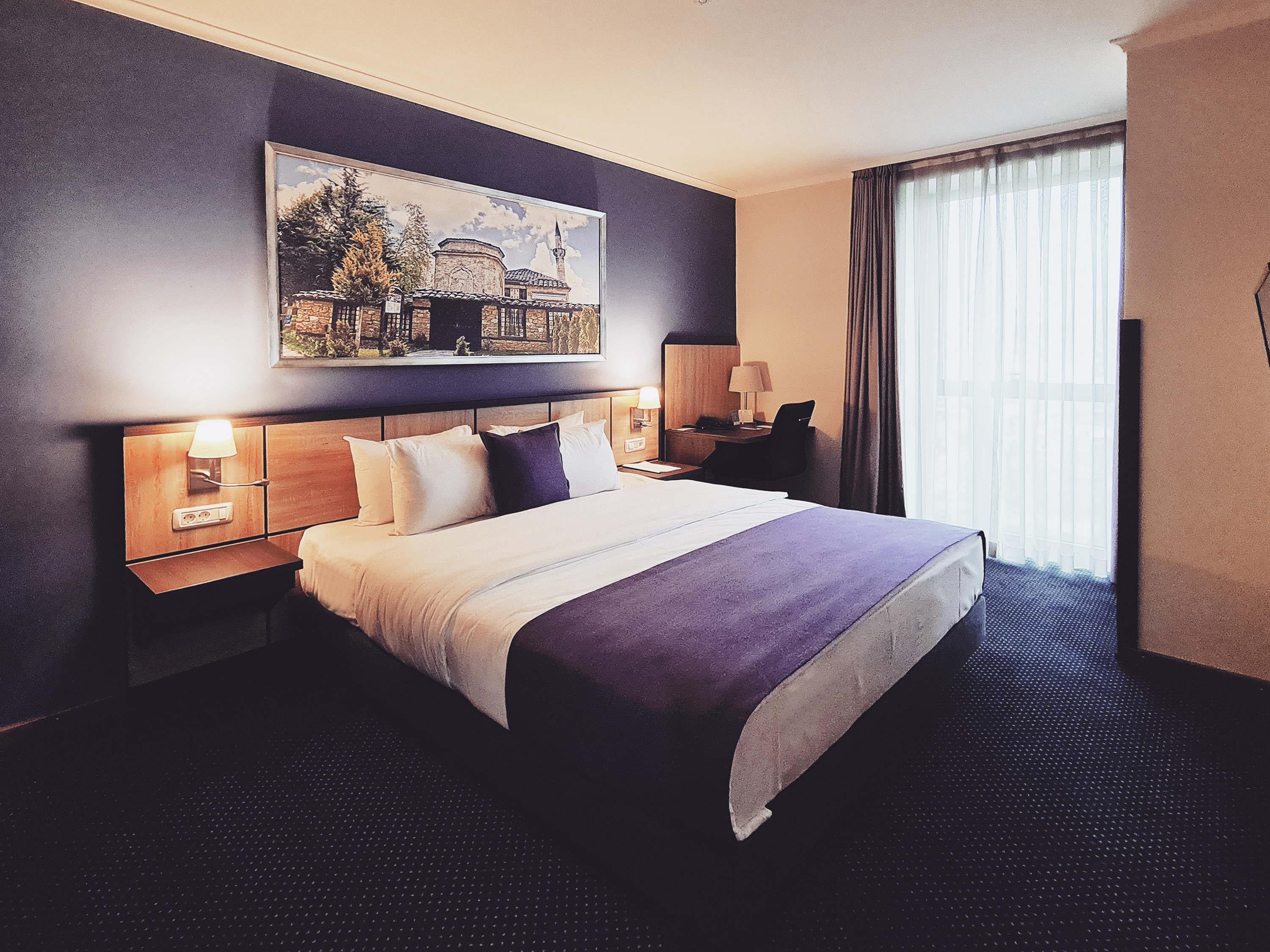 Mercure Tetovo Room Type - Deluxe Suite with 1 kingsize bed and Sofa