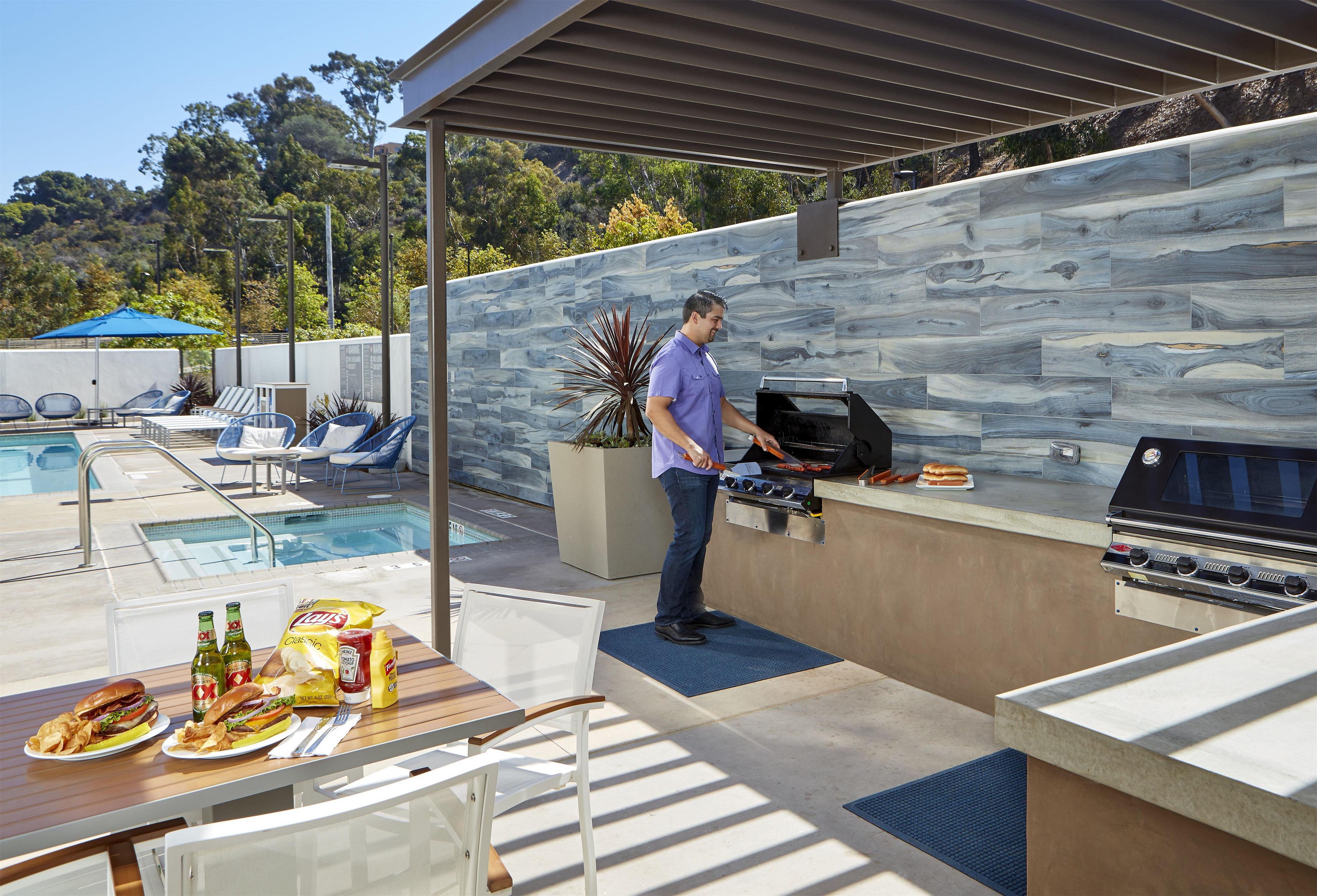 Pool | Homewood Suites by Hilton San Diego Hotel Circle/SeaWorld Area