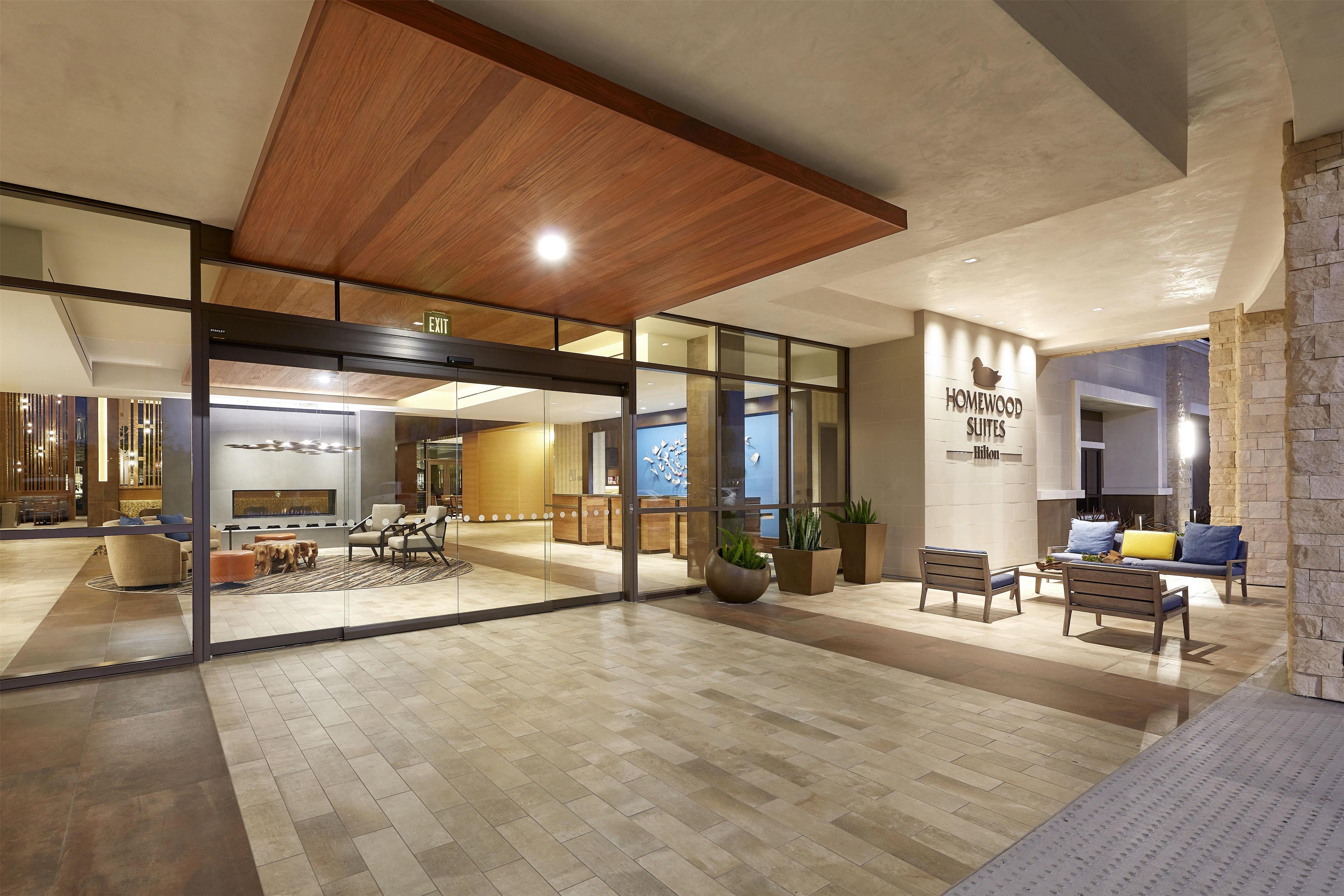 Lobby | Homewood Suites by Hilton San Diego Hotel Circle/SeaWorld Area