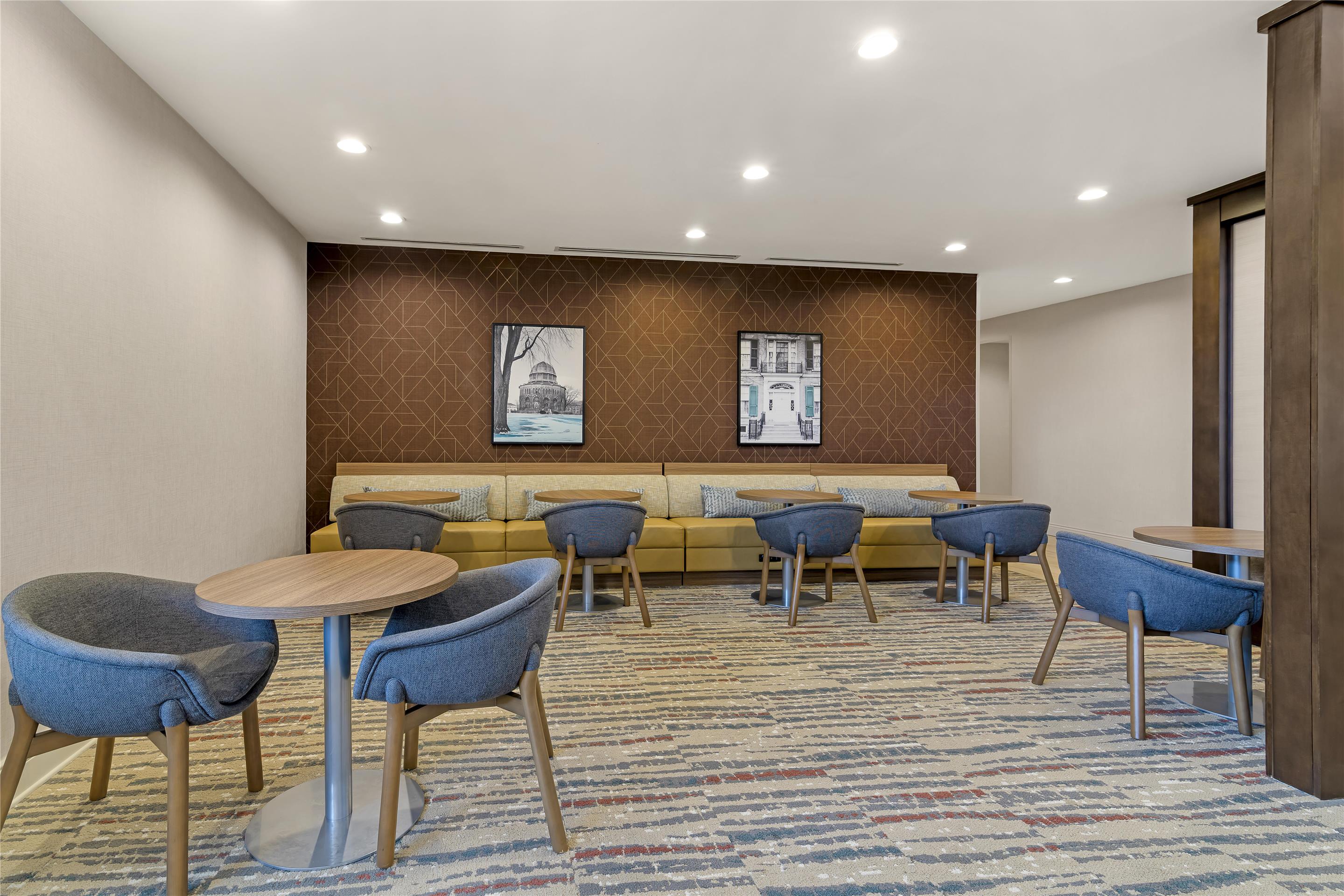 Lobby | Homewood Suites By Hilton Schenectady