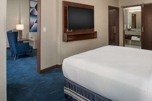  - Embassy Suites Downtown Seattle