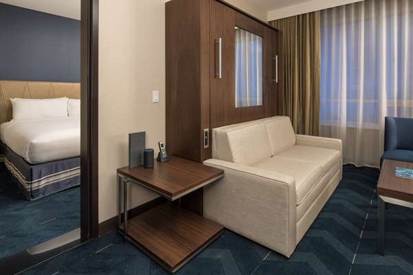  - Embassy Suites Downtown Seattle