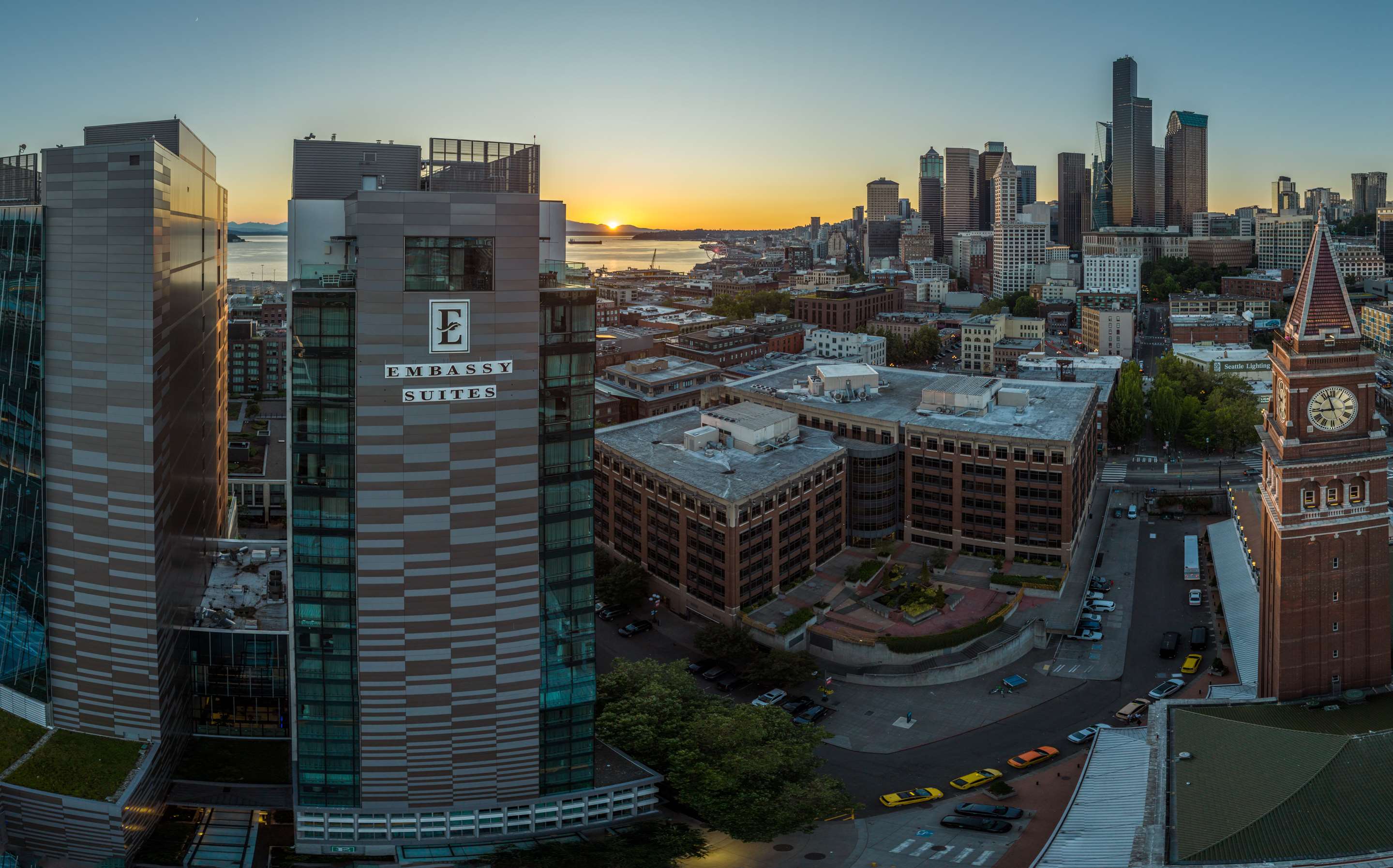 Exterior | Embassy Suites by Hilton Seattle Downtown Pioneer Square