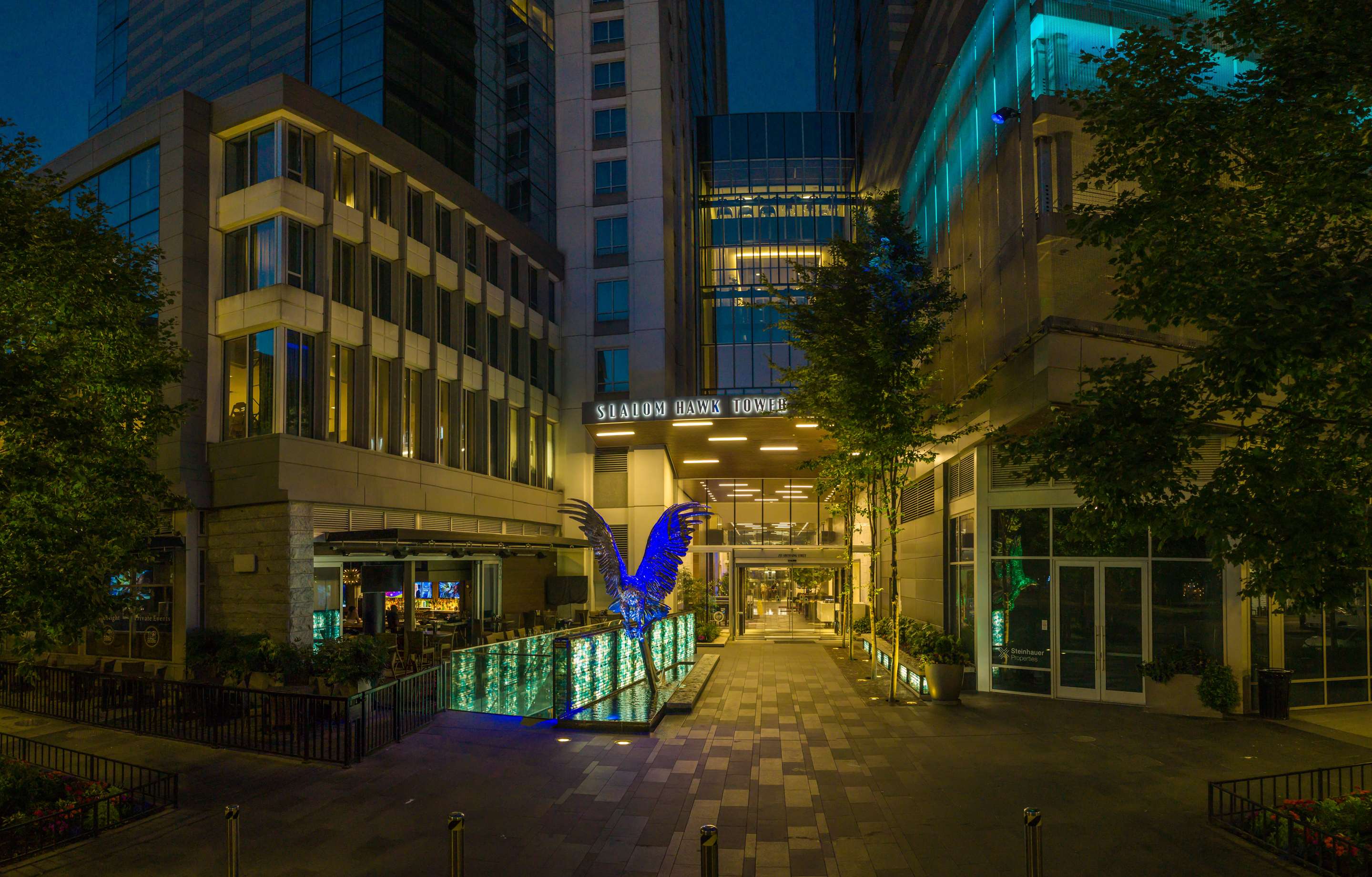 Exterior | Embassy Suites by Hilton Seattle Downtown Pioneer Square