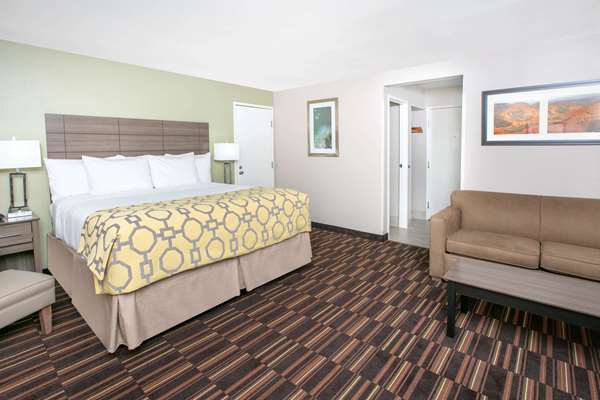 Suite - Baymont Inn & Suites Plano