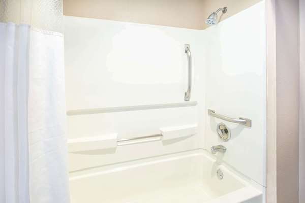  - Baymont Inn & Suites Plano