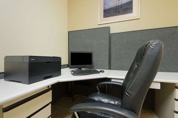 Conference Area - Baymont Inn & Suites Colorado Springs - I-25, Exit 150