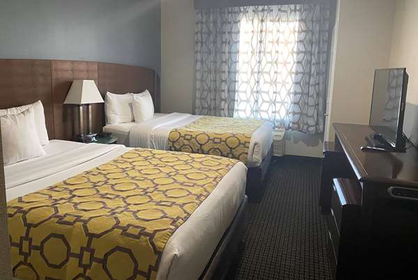  - Baymont Inn & Suites Colorado Springs - I-25, Exit 150