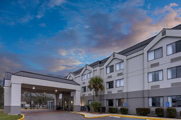 Exterior view - Baymont Inn & Suites Saraland - I-65, Exit 13