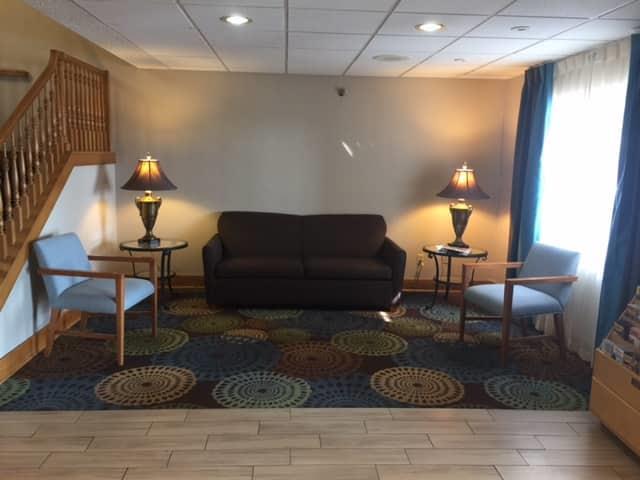 Lobby | Baymont by Wyndham Mishawaka South Bend Area