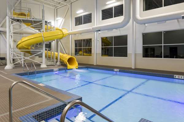 Pool - Ramada Hotel Revelstoke