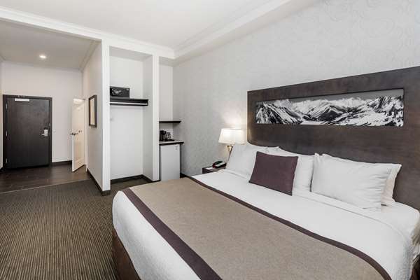  - Ramada Hotel Revelstoke