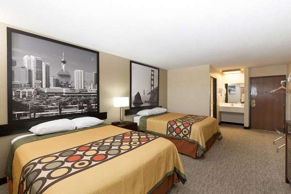  - Super 8 Hotel North Wichita