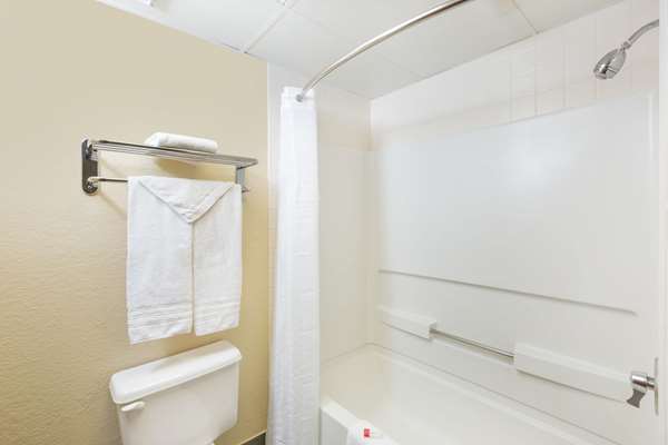  - Super 8 Hotel North Wichita