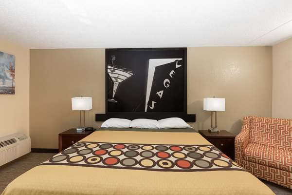  - Super 8 Hotel North Wichita