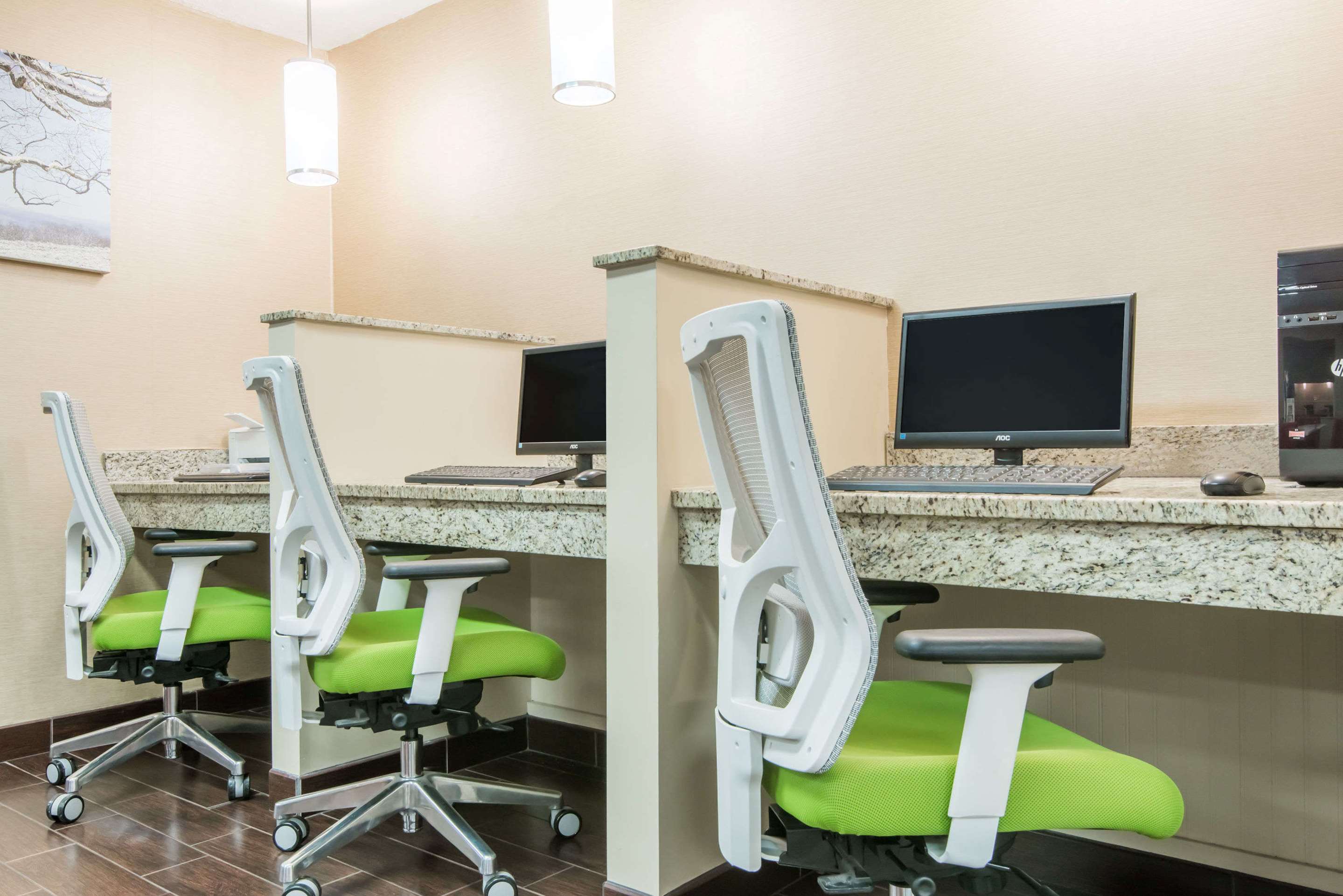 Business Center | Wyndham Garden Cross Lanes Charleston