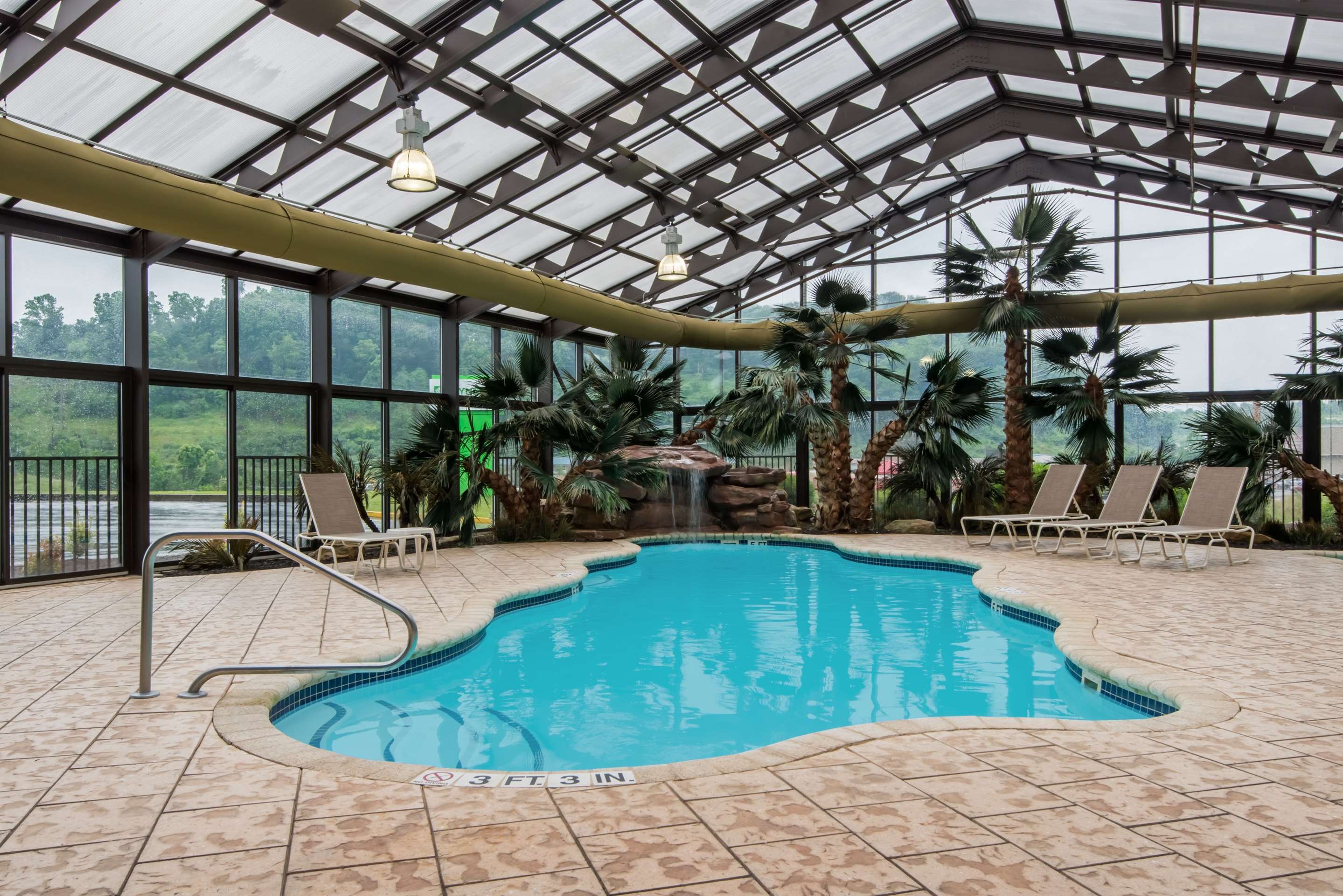 Pool | Wyndham Garden Cross Lanes Charleston
