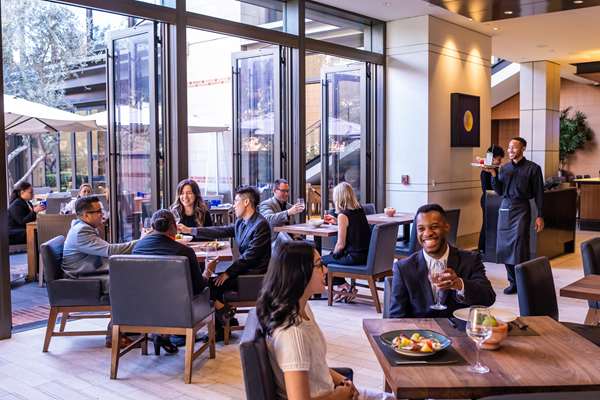 Restaurant - UCLA Luskin Conference Center Hotel Los Angeles