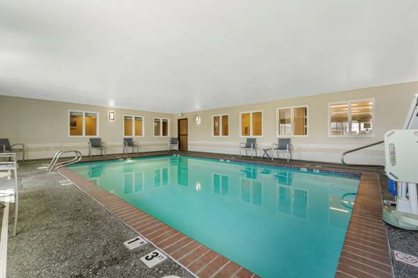 Pool - Best Western Plus Hotel Wenatchee