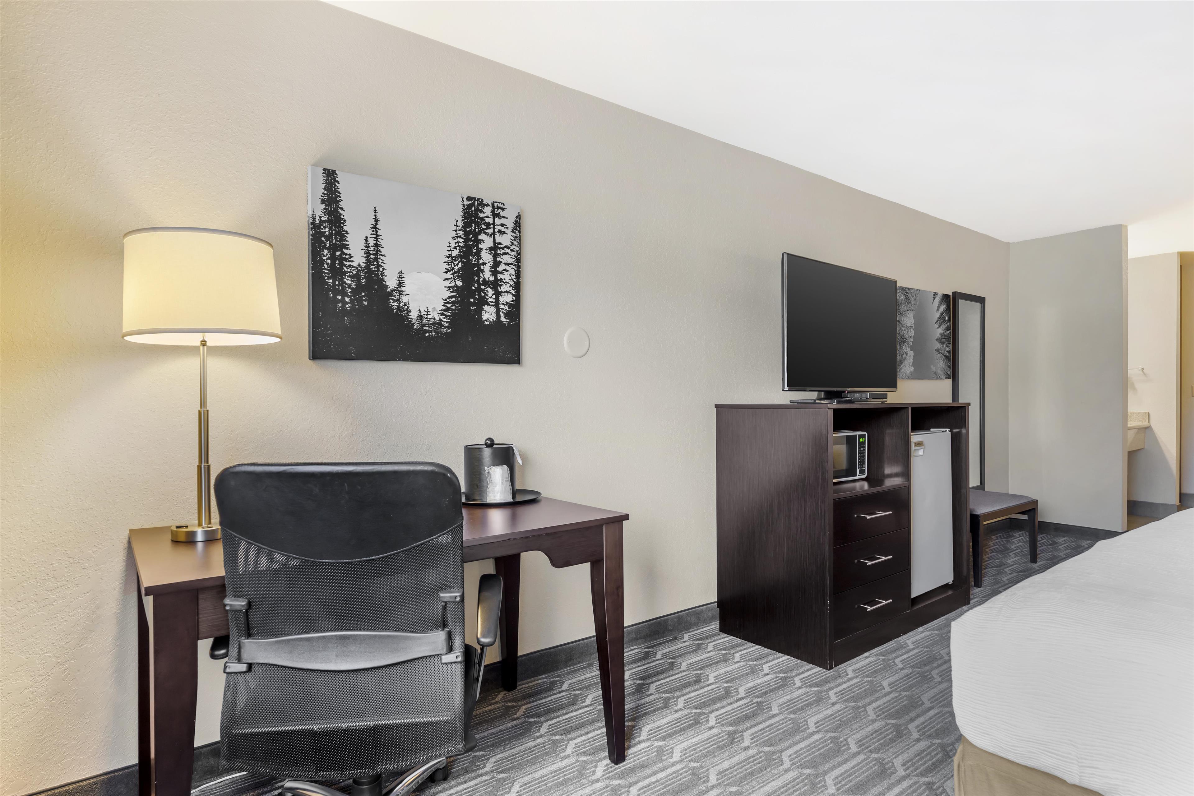 Best Western Plus Wenatchee Downtown Hotel - Tap to explore photos