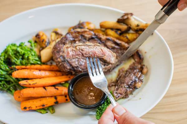 Restaurant - Embassy Suites Oahu Kapolei