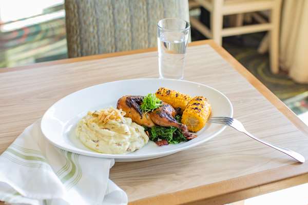 Restaurant - Embassy Suites Oahu Kapolei