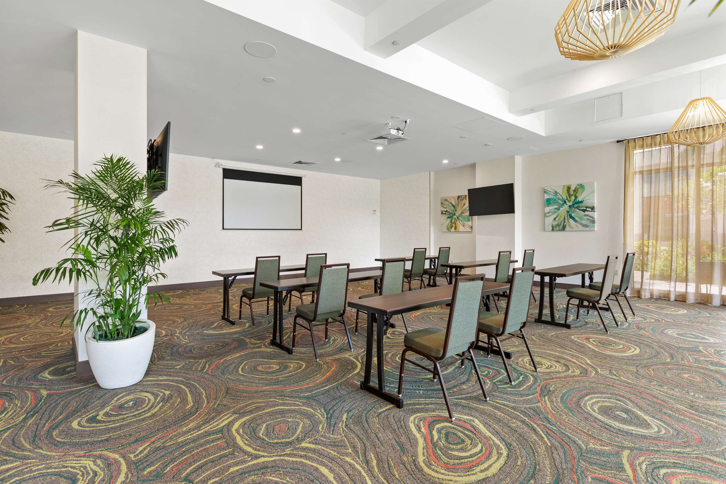 Meeting Room | Embassy Suites By Hilton Oahu Kapolei