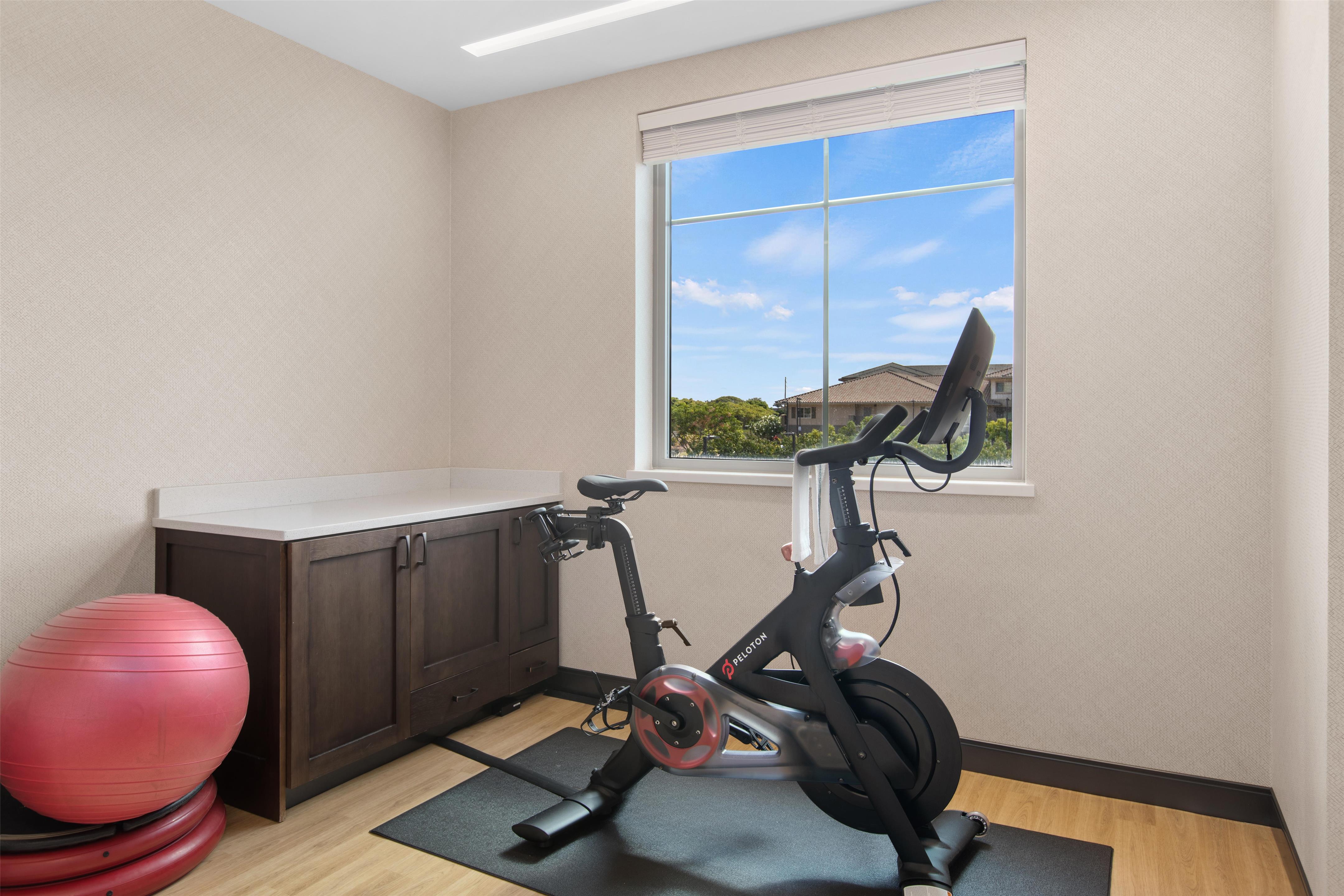 Health club fitness center gym | Embassy Suites By Hilton Oahu Kapolei