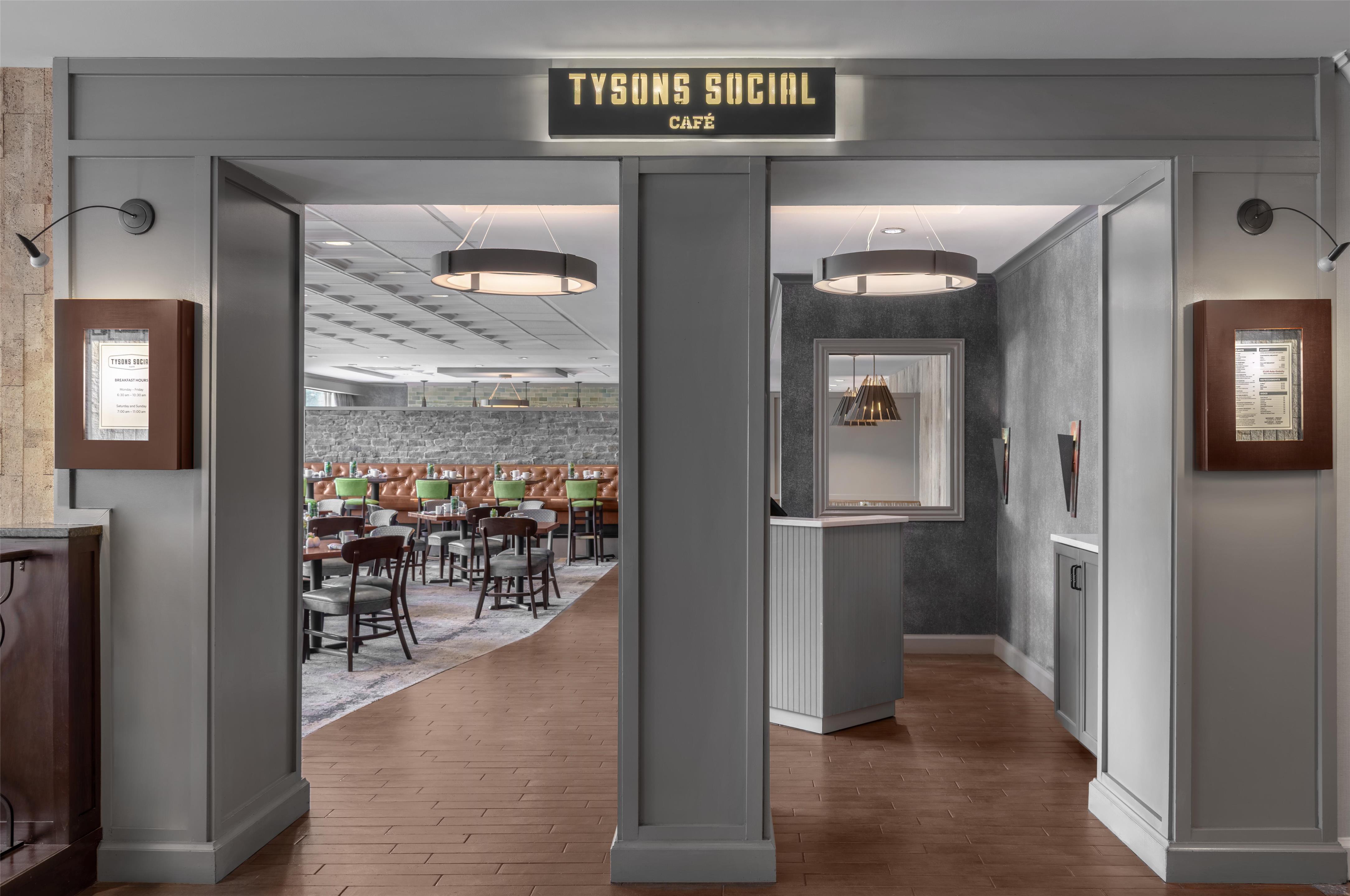 Restaurant | Doubletree by Hilton McLean Tysons