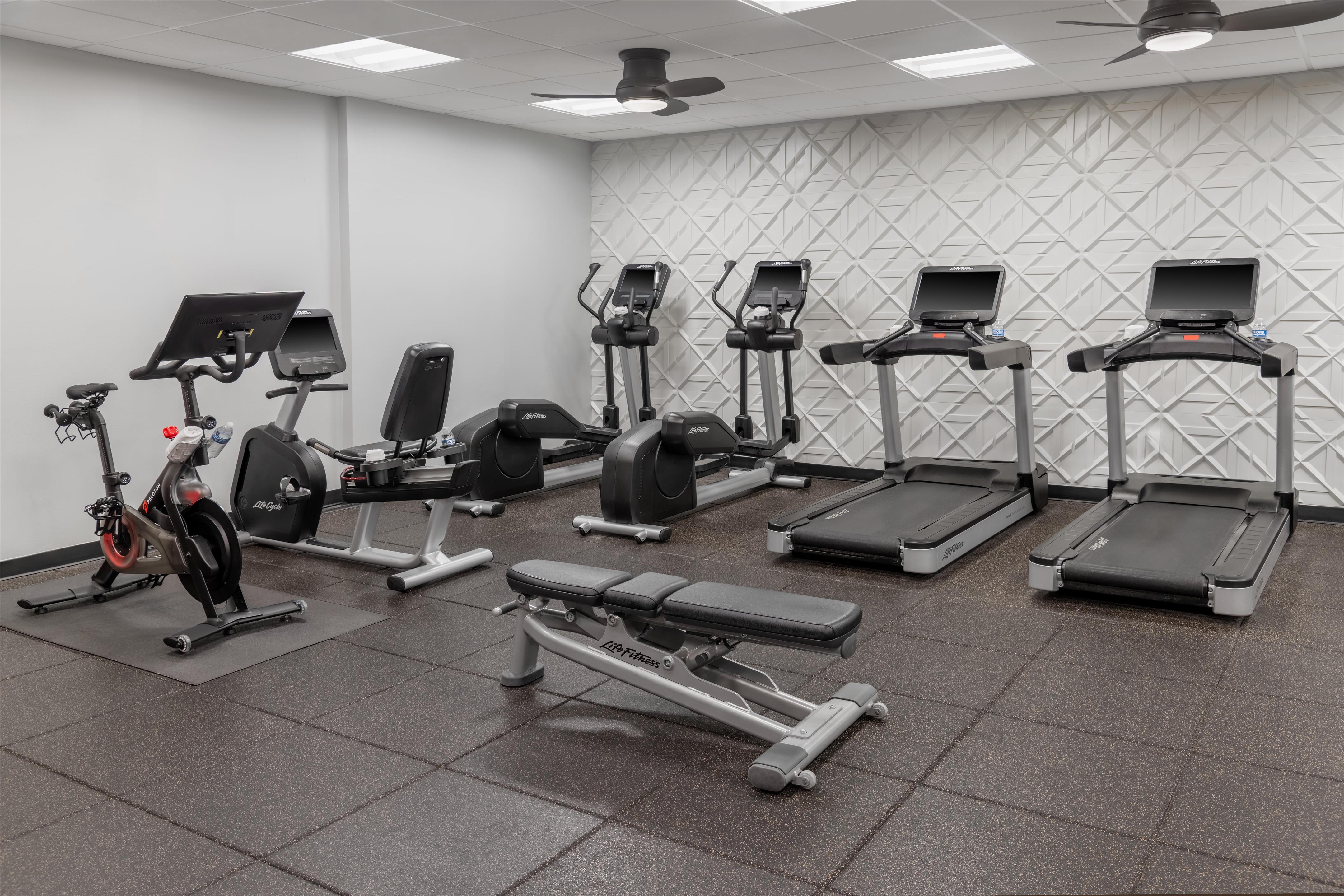 Health club fitness center gym | Doubletree by Hilton McLean Tysons