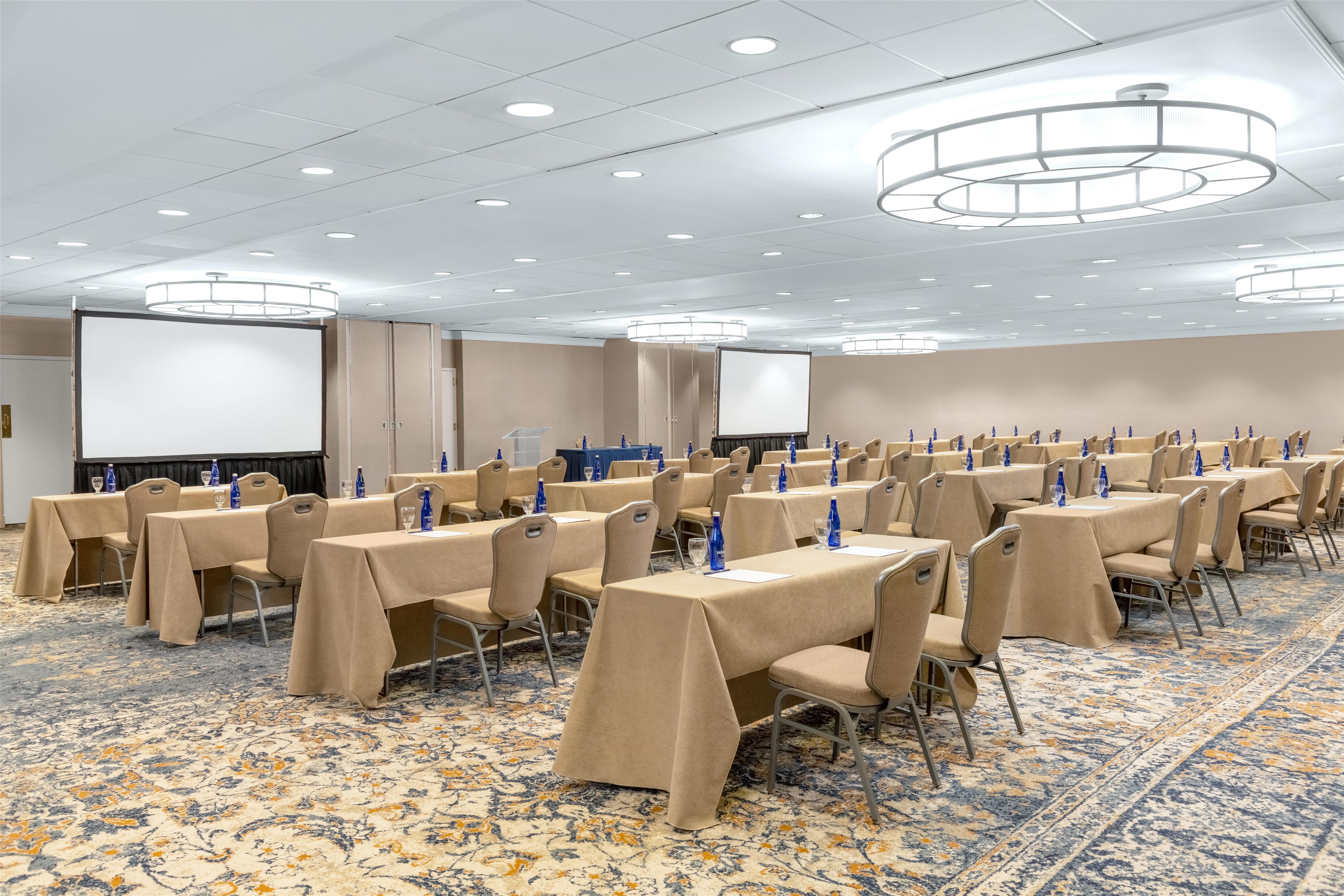 Meeting Room | Doubletree by Hilton McLean Tysons