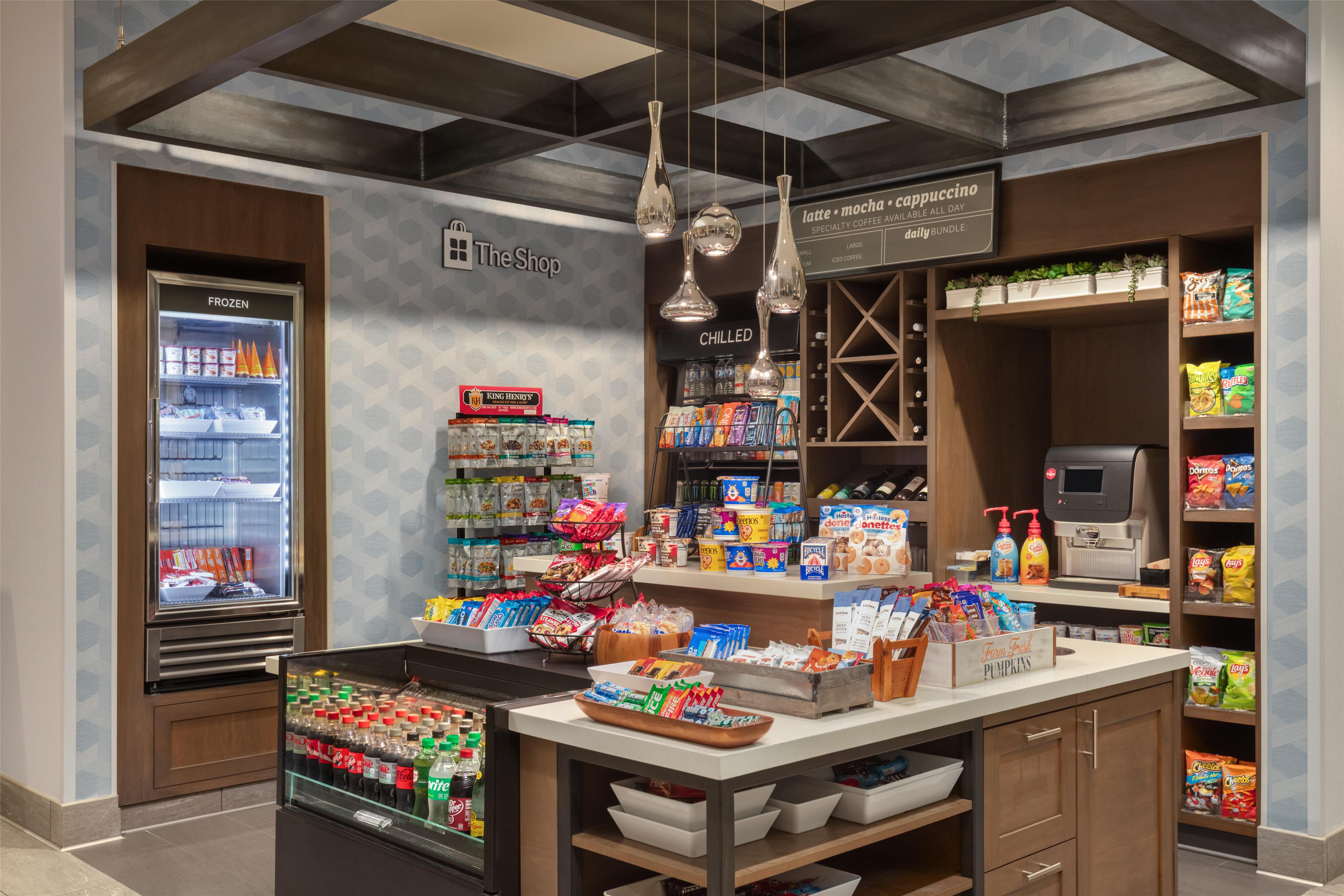 Restaurant | Hilton Garden Inn Santa Barbara / Goleta